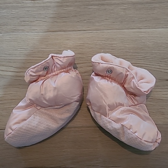 Gap 18-24m snowsuit Girl Baby Pink Champagne w Mitts and Booties - Picture 9 of 10